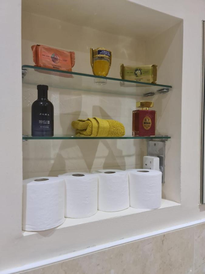 לונדון Red Naxela Canary Wharf Apartments מראה חיצוני תמונה