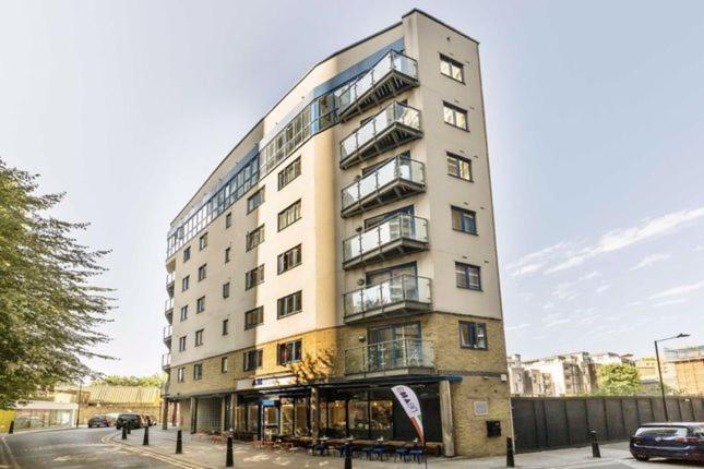 לונדון Red Naxela Canary Wharf Apartments מראה חיצוני תמונה